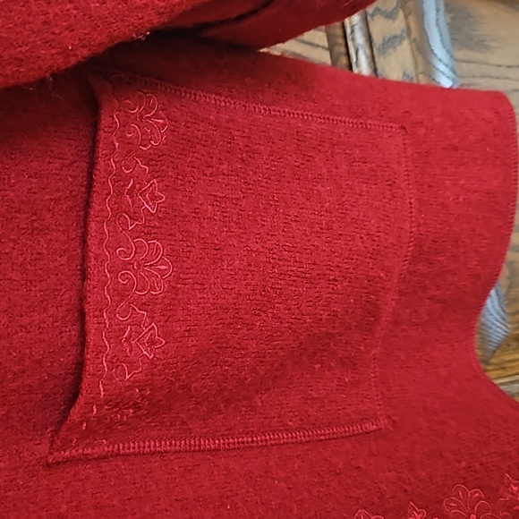 JH Collectibles 100% Wool Vintage Sweater - Picture 7 of 9